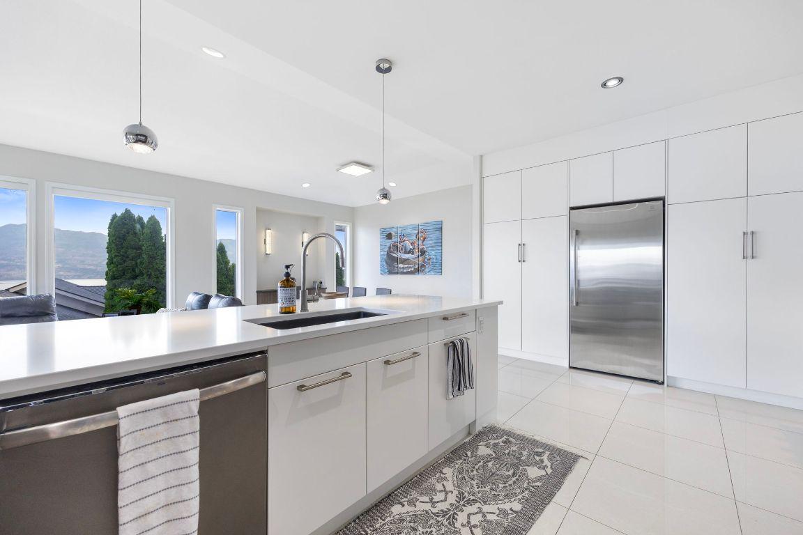 









3567


Royal Gala

Drive,
West Kelowna,




BC
V4T 2M4

