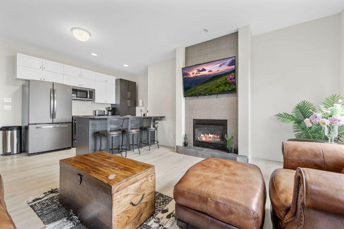 









3567


Royal Gala

Drive,
West Kelowna,




BC
V4T 2M4

