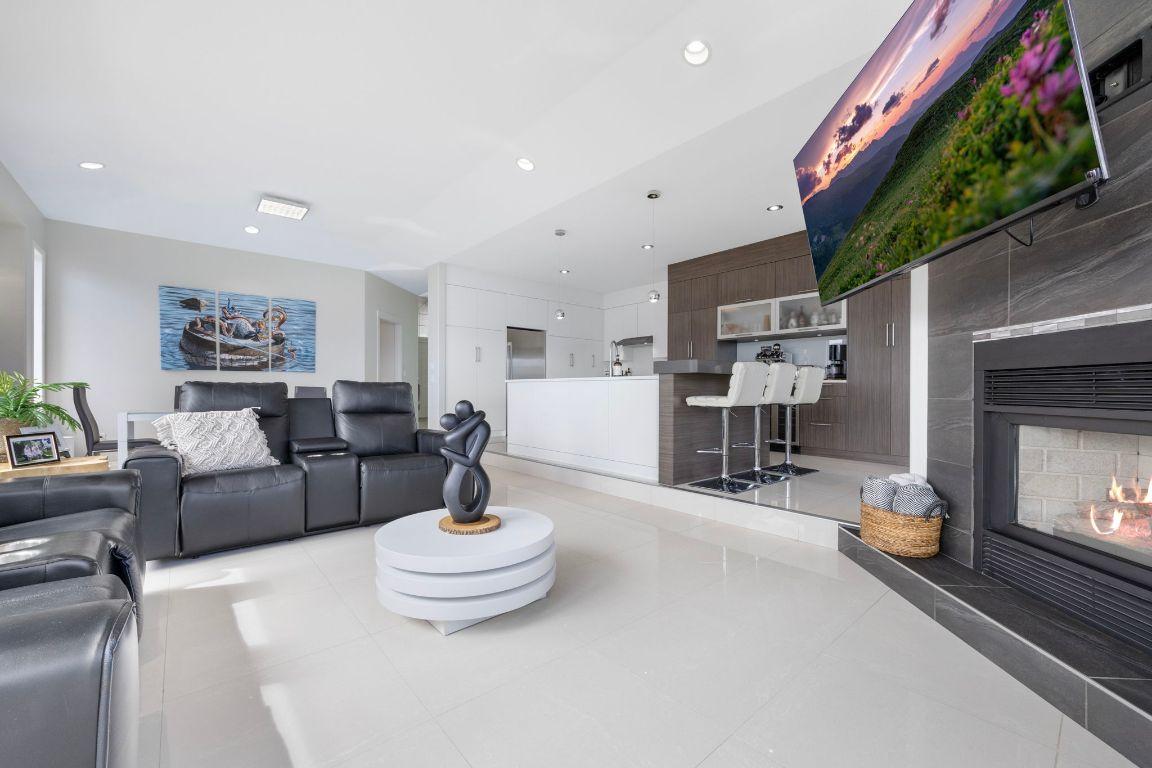 









3567


Royal Gala

Drive,
West Kelowna,




BC
V4T 2M4

