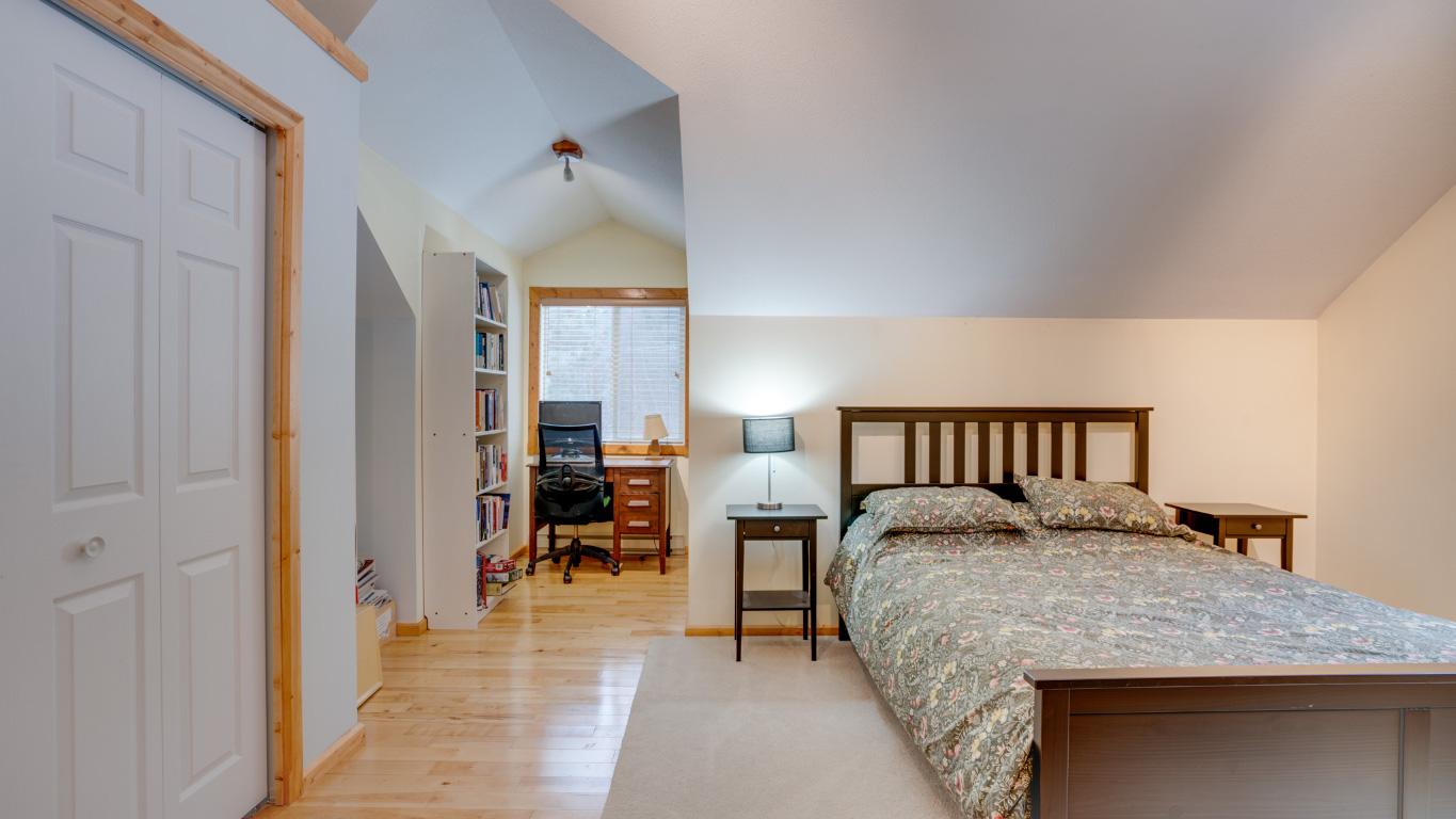 









810


Firwood

Road,
Kelowna,




BC
V1Z 3V5

