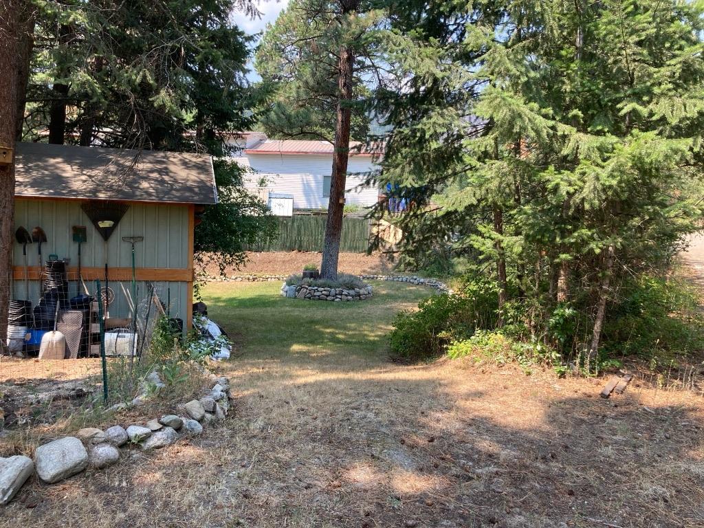 









810


Firwood

Road,
Kelowna,




BC
V1Z 3V5


