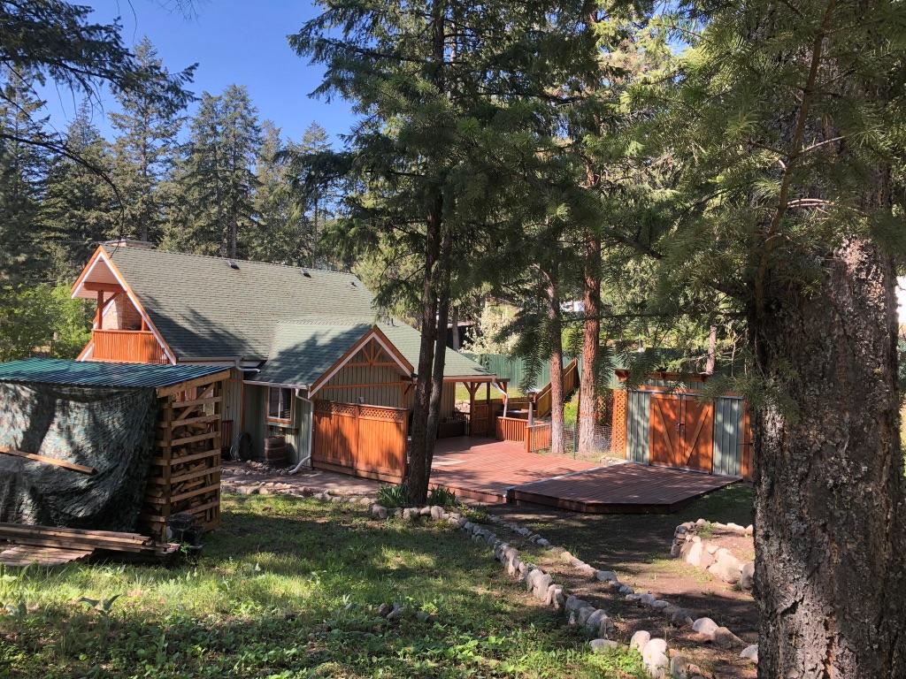 









810


Firwood

Road,
Kelowna,




BC
V1Z 3V5

