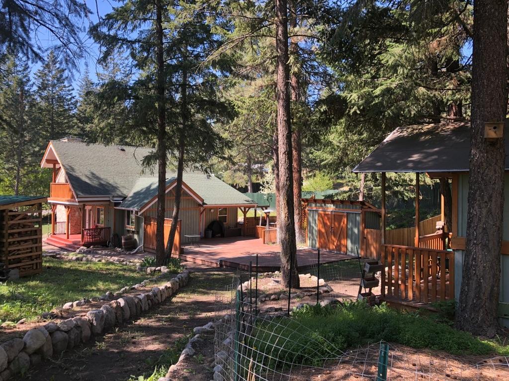 









810


Firwood

Road,
Kelowna,




BC
V1Z 3V5

