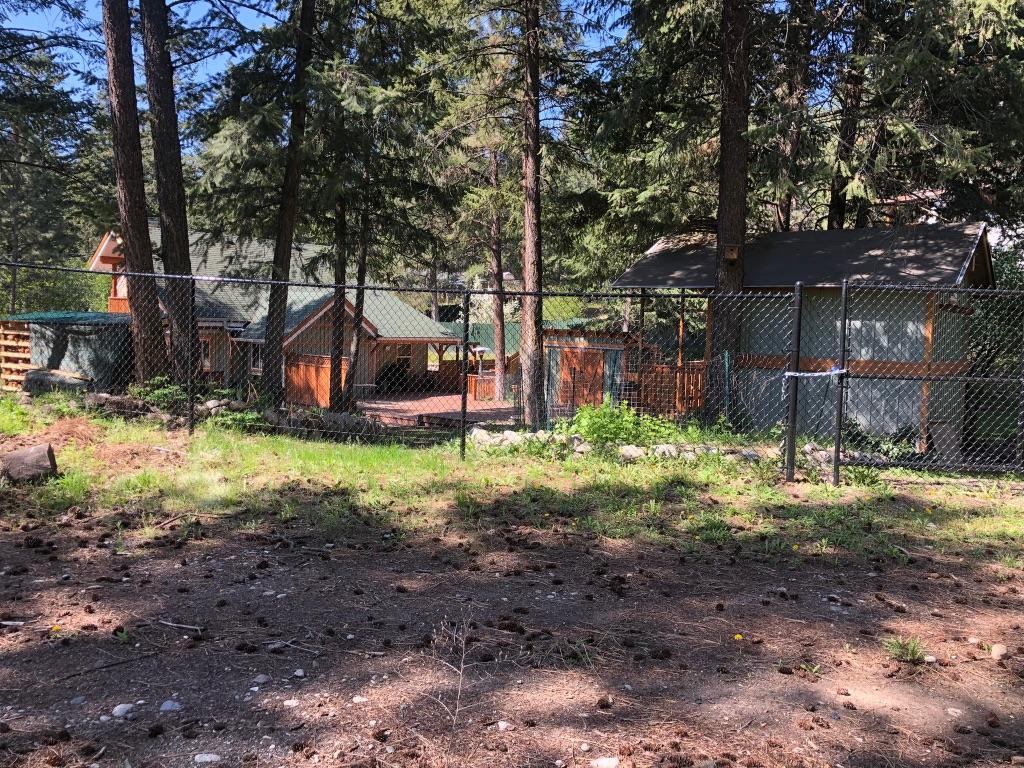 









810


Firwood

Road,
Kelowna,




BC
V1Z 3V5

