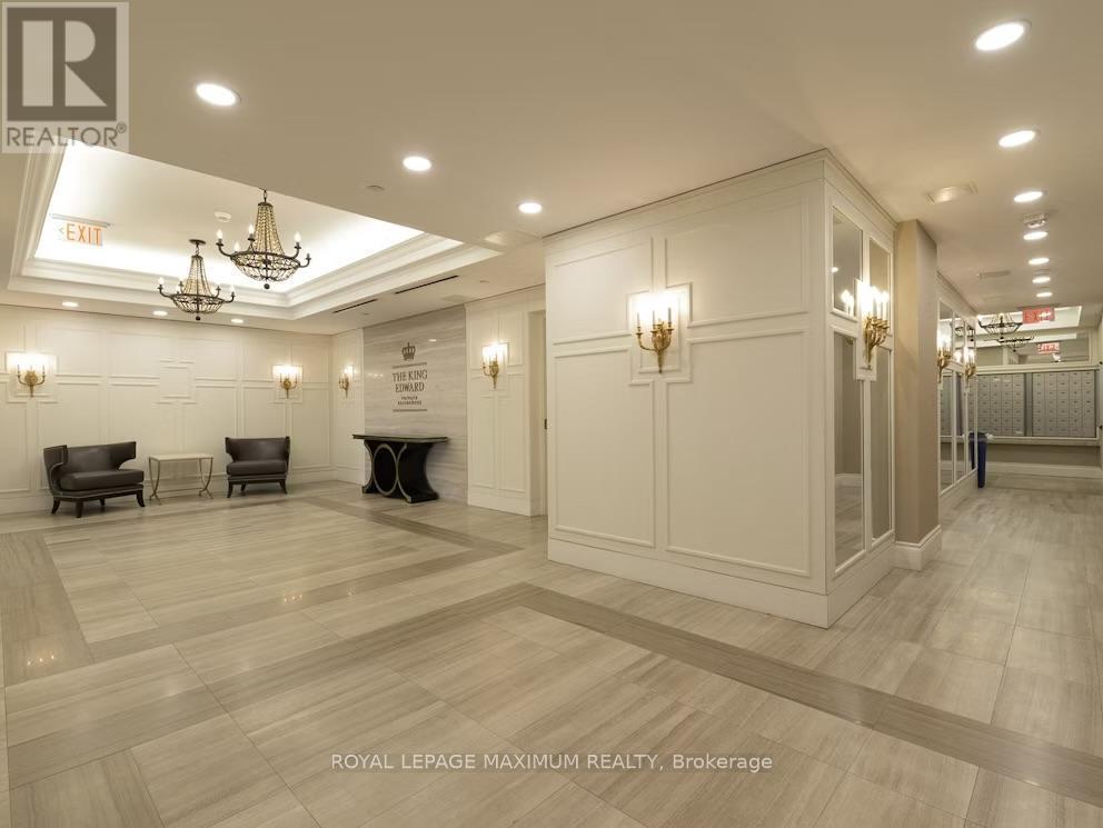 












326 - 22 LEADER LANE

,
Toronto,




Ontario
M5E0B2

