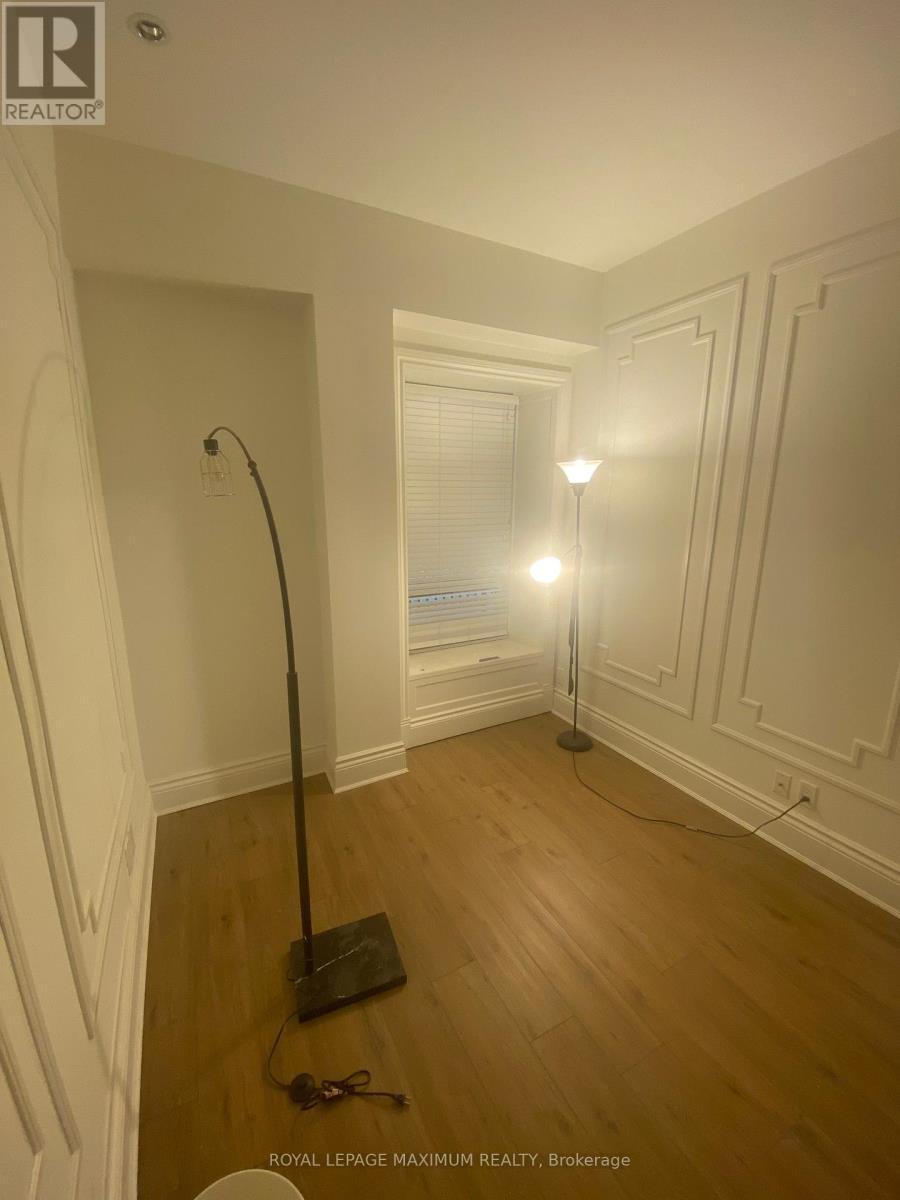 












326 - 22 LEADER LANE

,
Toronto,




Ontario
M5E0B2

