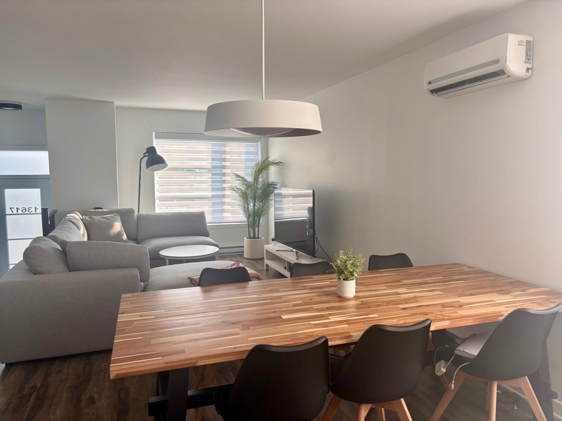









13615

 - 13619


Rue du Médoc

,
Mirabel,




QC
J7N0W3


