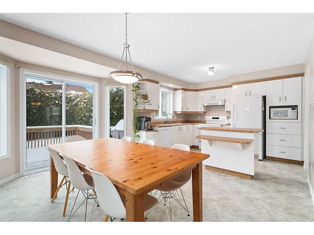 









103


Rue du Grand-Hunier

,
Gatineau (Aylmer),




QC
J9H6T8

