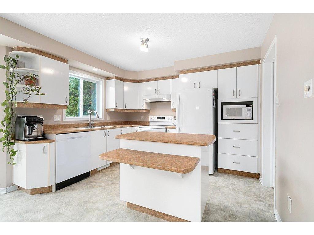 









103


Rue du Grand-Hunier

,
Gatineau (Aylmer),




QC
J9H6T8


