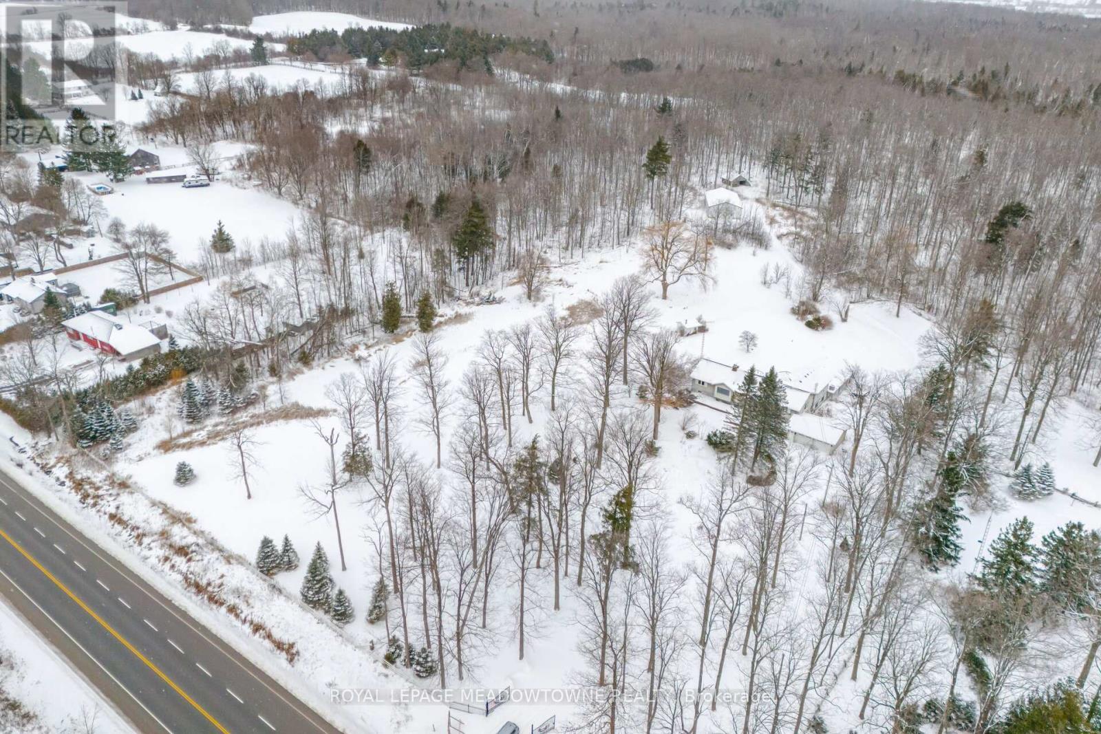 












11255 REGIONAL ROAD 25 ROAD

,
Halton Hills,




Ontario
L7J2M1

