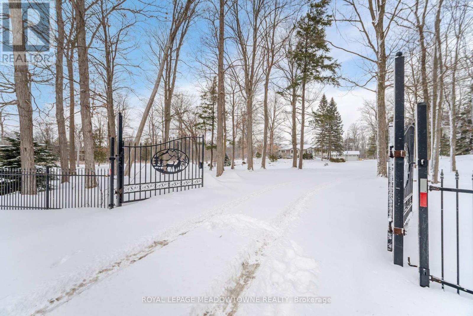 












11255 REGIONAL ROAD 25 ROAD

,
Halton Hills,




Ontario
L7J2M1

