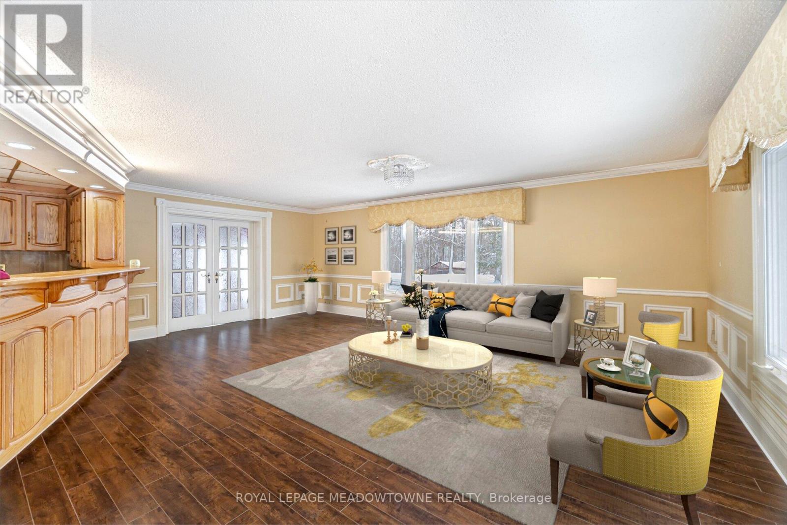 












11255 REGIONAL ROAD 25 ROAD

,
Halton Hills,




Ontario
L7J2M1

