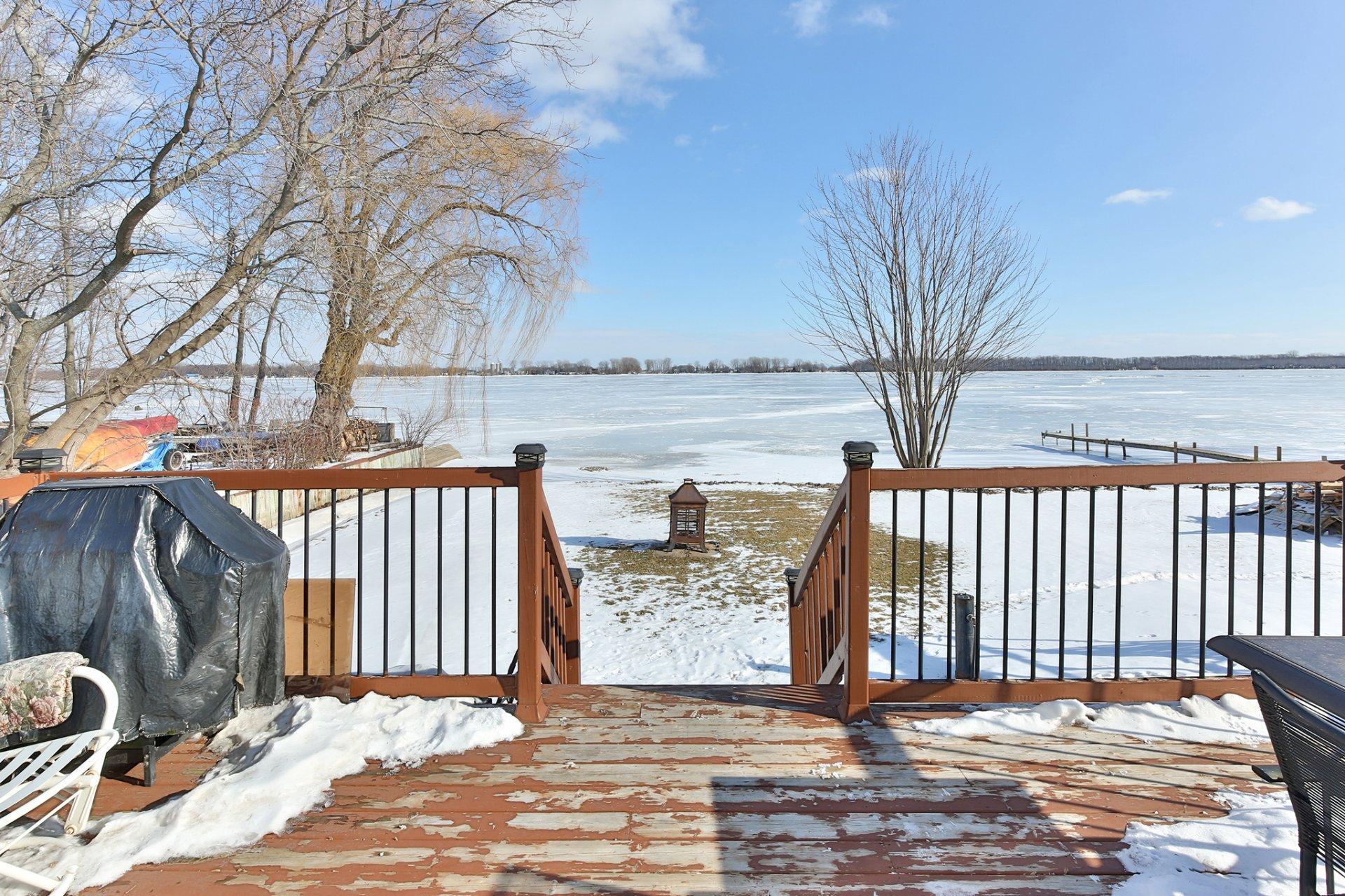 









1325D


1re Rue

,
Saint-Blaise-sur-Richelieu,




QC
J0J1W0

