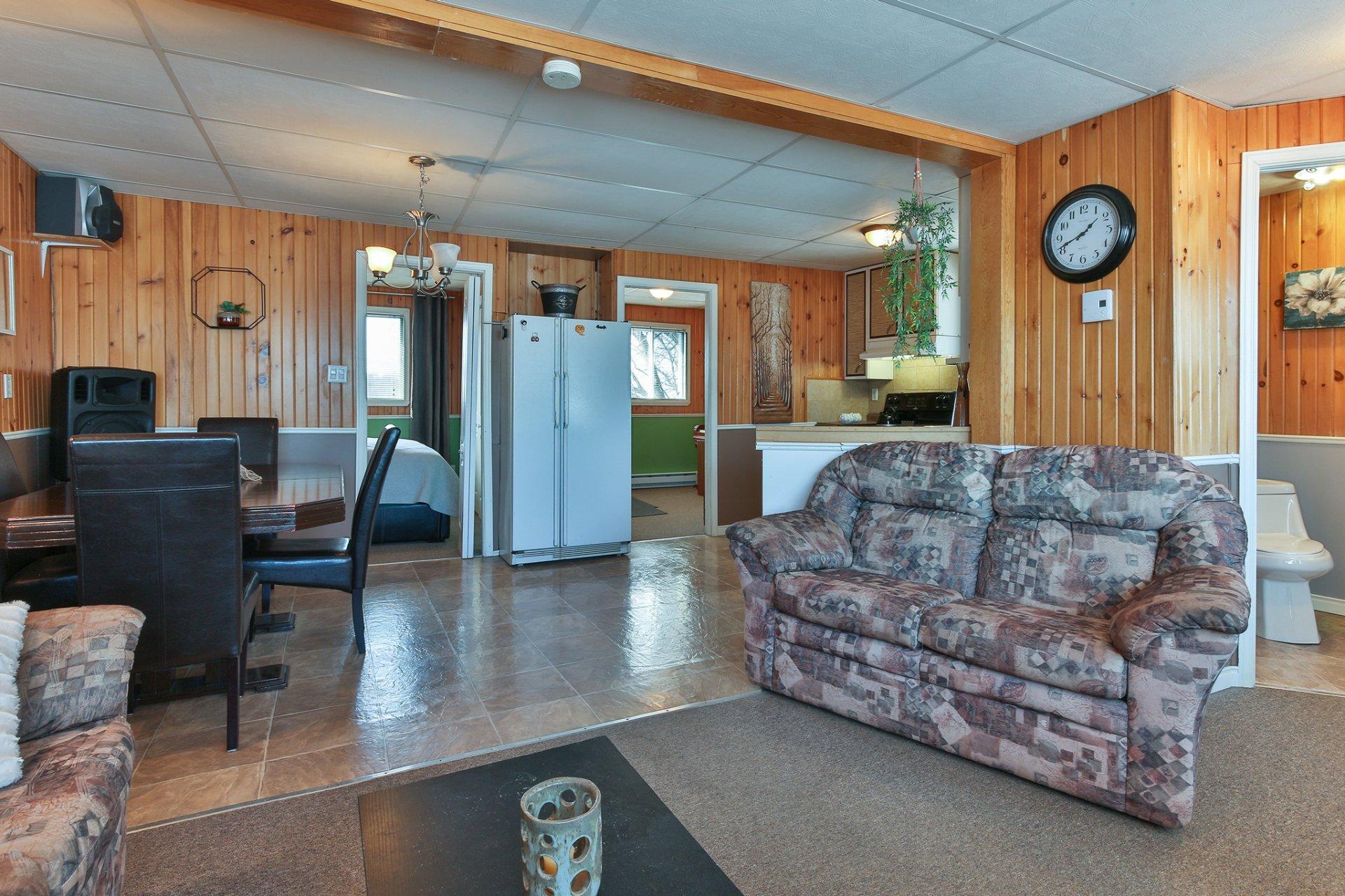 









1325D


1re Rue

,
Saint-Blaise-sur-Richelieu,




QC
J0J1W0

