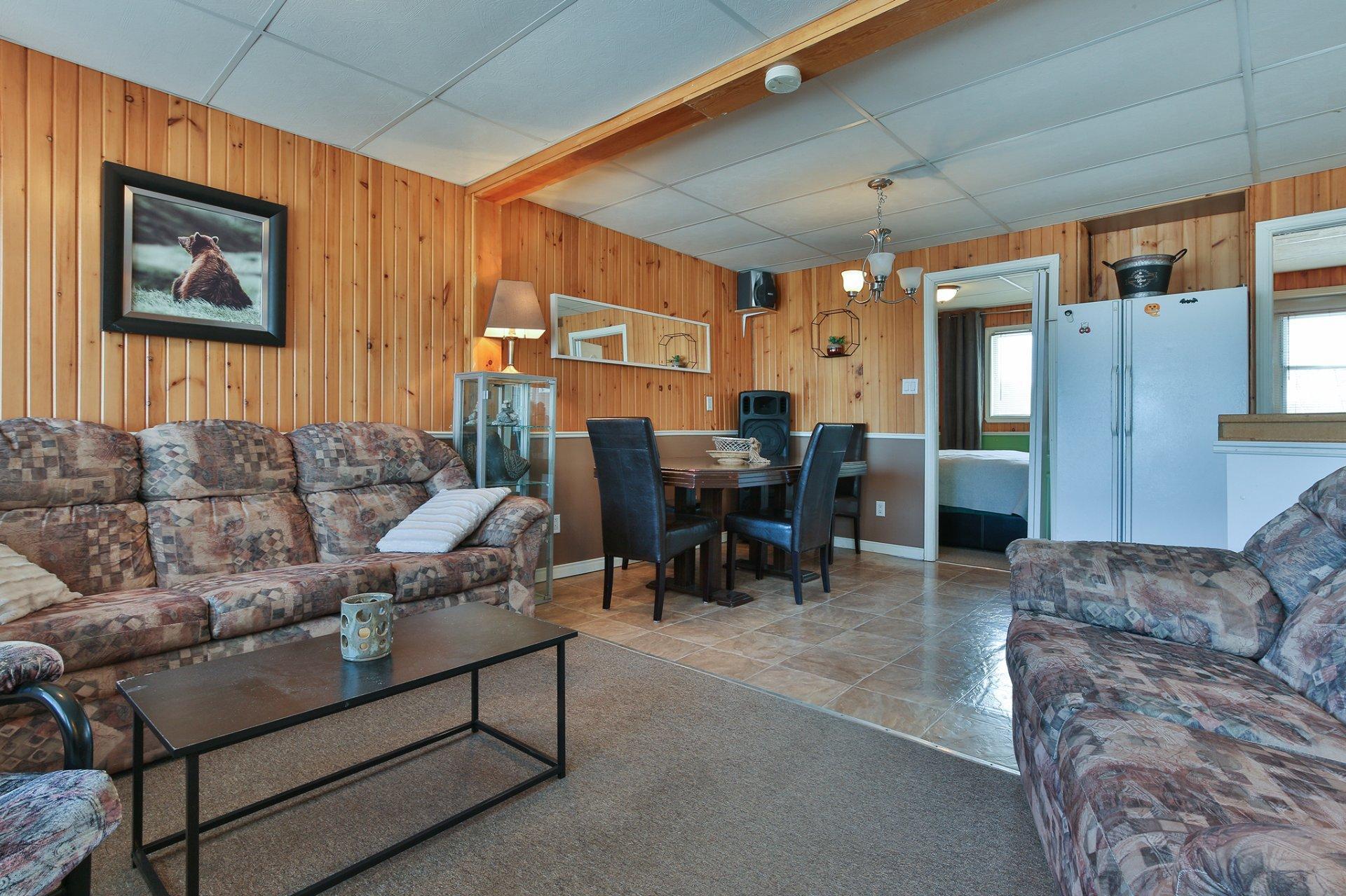 









1325D


1re Rue

,
Saint-Blaise-sur-Richelieu,




QC
J0J1W0

