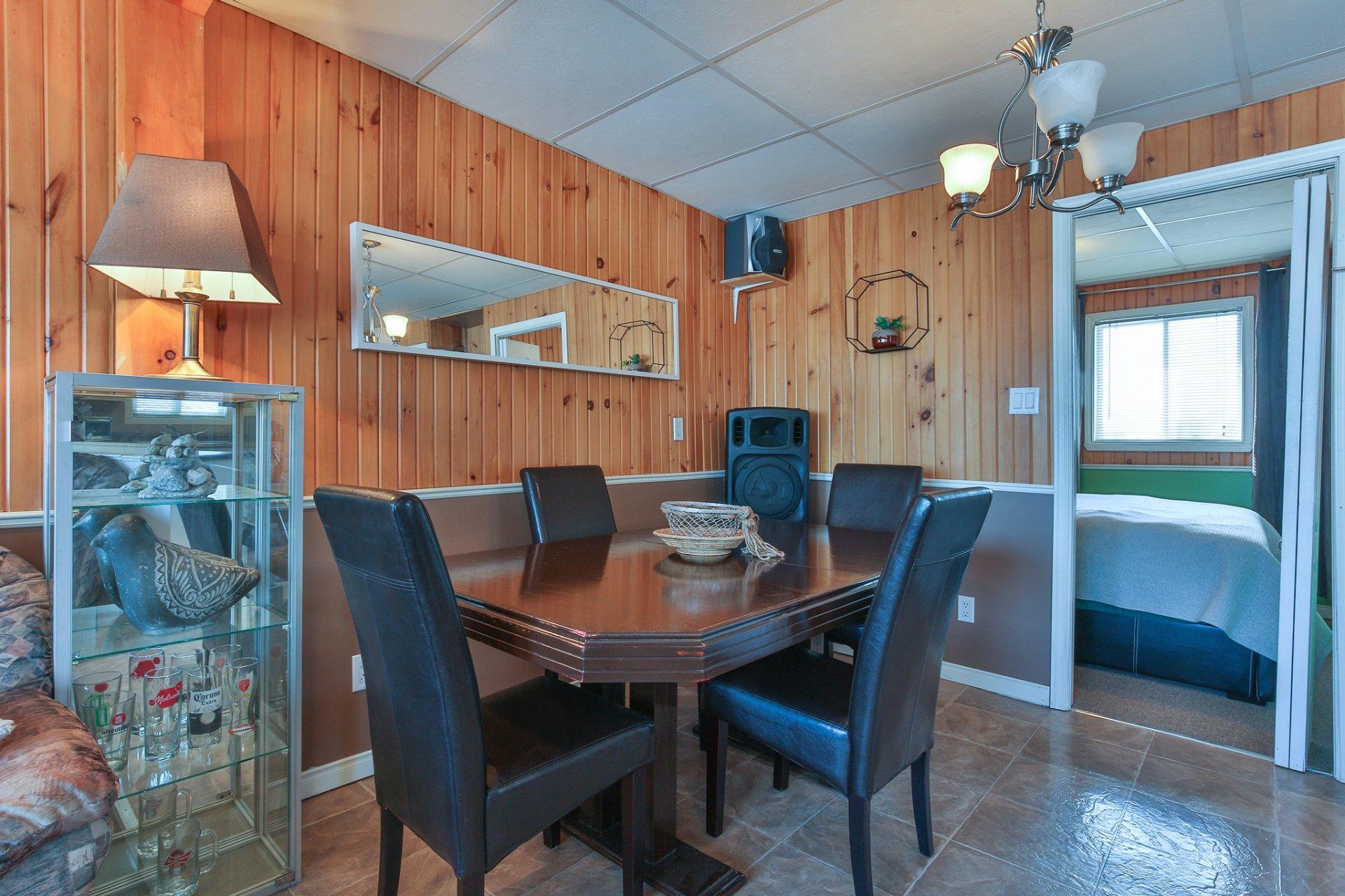 









1325D


1re Rue

,
Saint-Blaise-sur-Richelieu,




QC
J0J1W0

