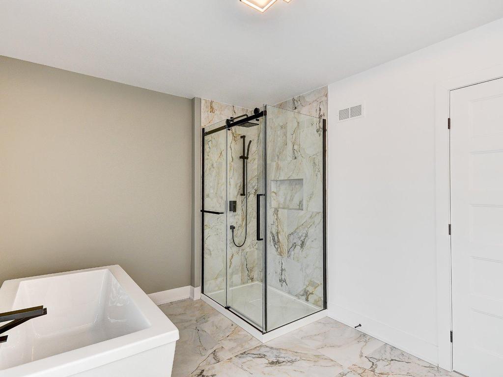 









3375


Rue Colbeck

,
Brossard,




QC
J4Z0S6

