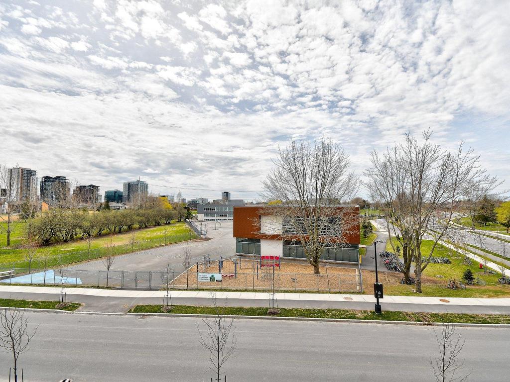 









3375


Rue Colbeck

,
Brossard,




QC
J4Z0S6

