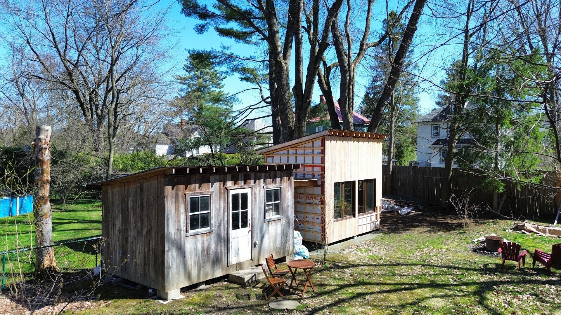 









17


Rue Clough

,
Sherbrooke (Lennoxville),




QC
J1M1V7

