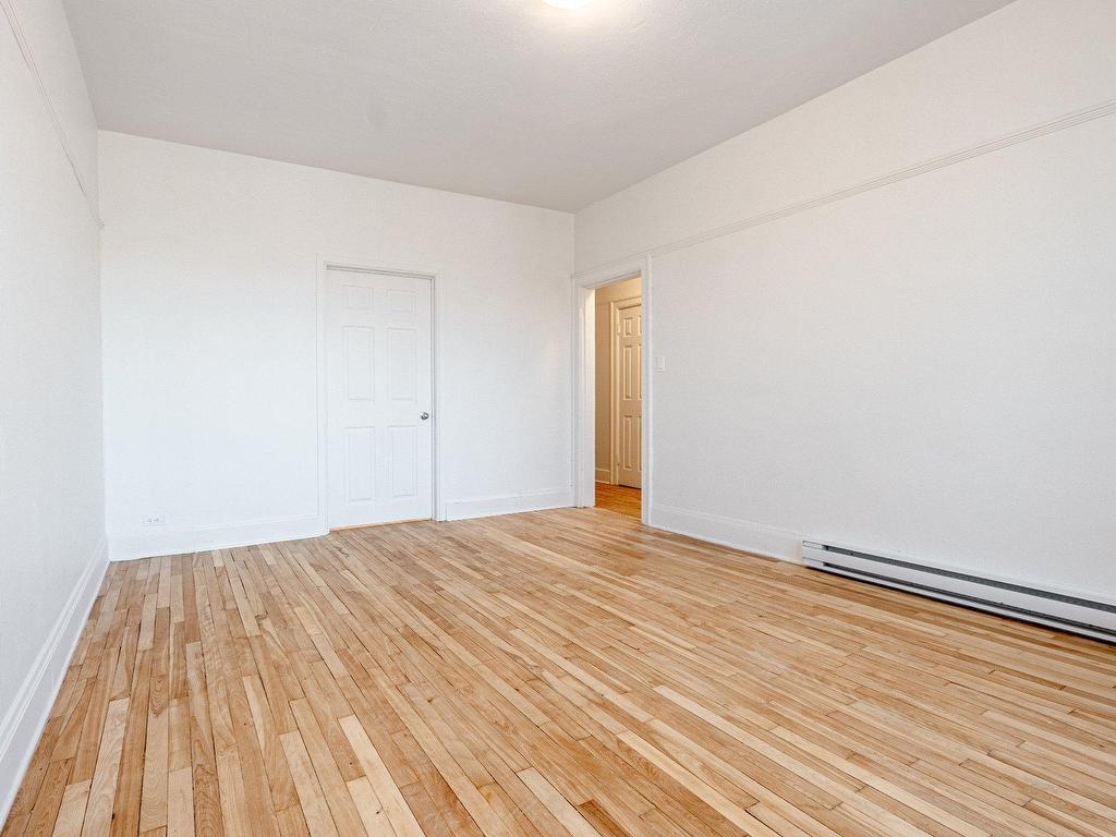 









644


Rue Prospect

, 10,
Sherbrooke (Les Nations),




QC
J1H1A8

