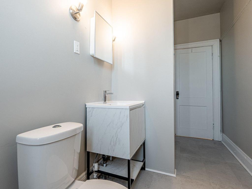 









644


Rue Prospect

, 10,
Sherbrooke (Les Nations),




QC
J1H1A8

