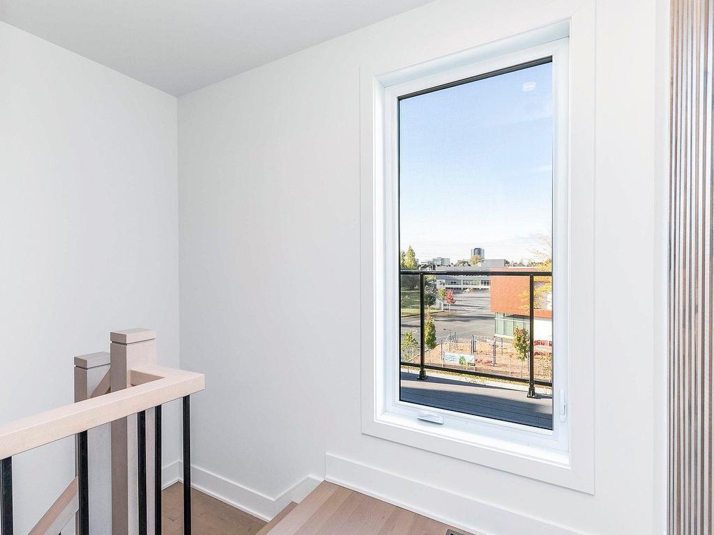 









3375Z


Rue Colbeck

,
Brossard,




QC
J4Z0S6

