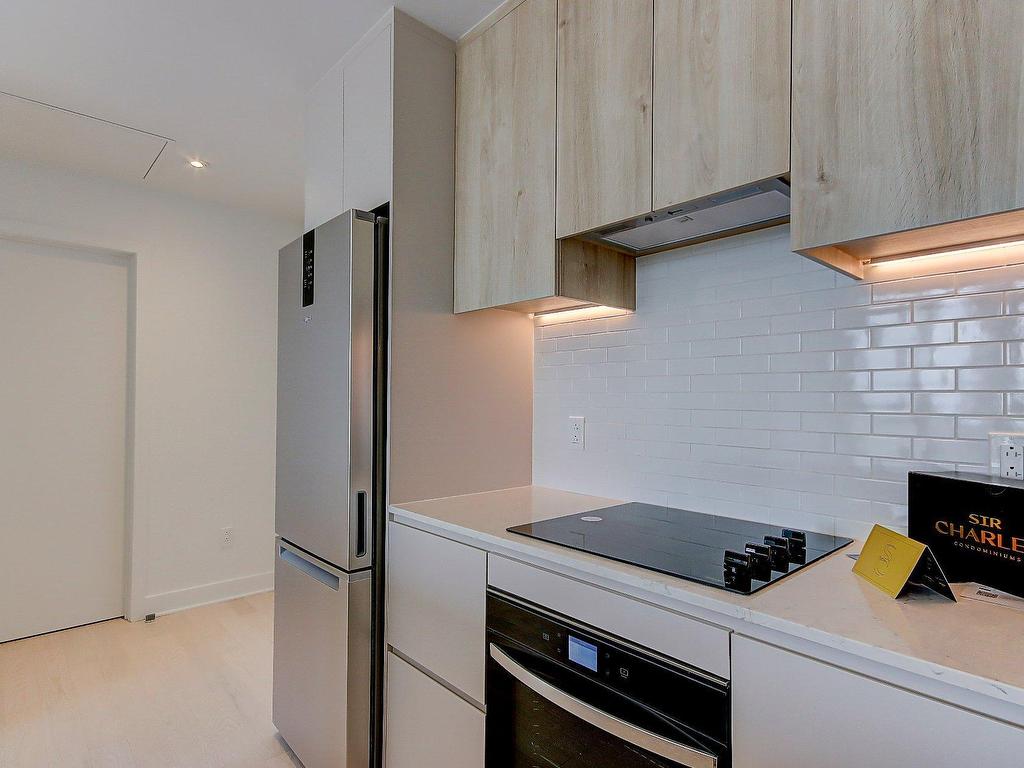 









200


Rue Marie-Charles-Le Moyne

, 1120,
Longueuil (Le Vieux-Longueuil),




QC
J4K8C2

