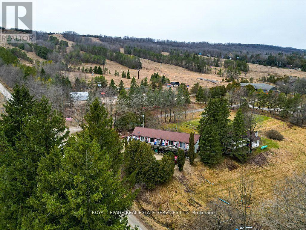 












3 - 566237 SIDEROAD 7A

,
Grey Highlands,




Ontario
N0C1G0

