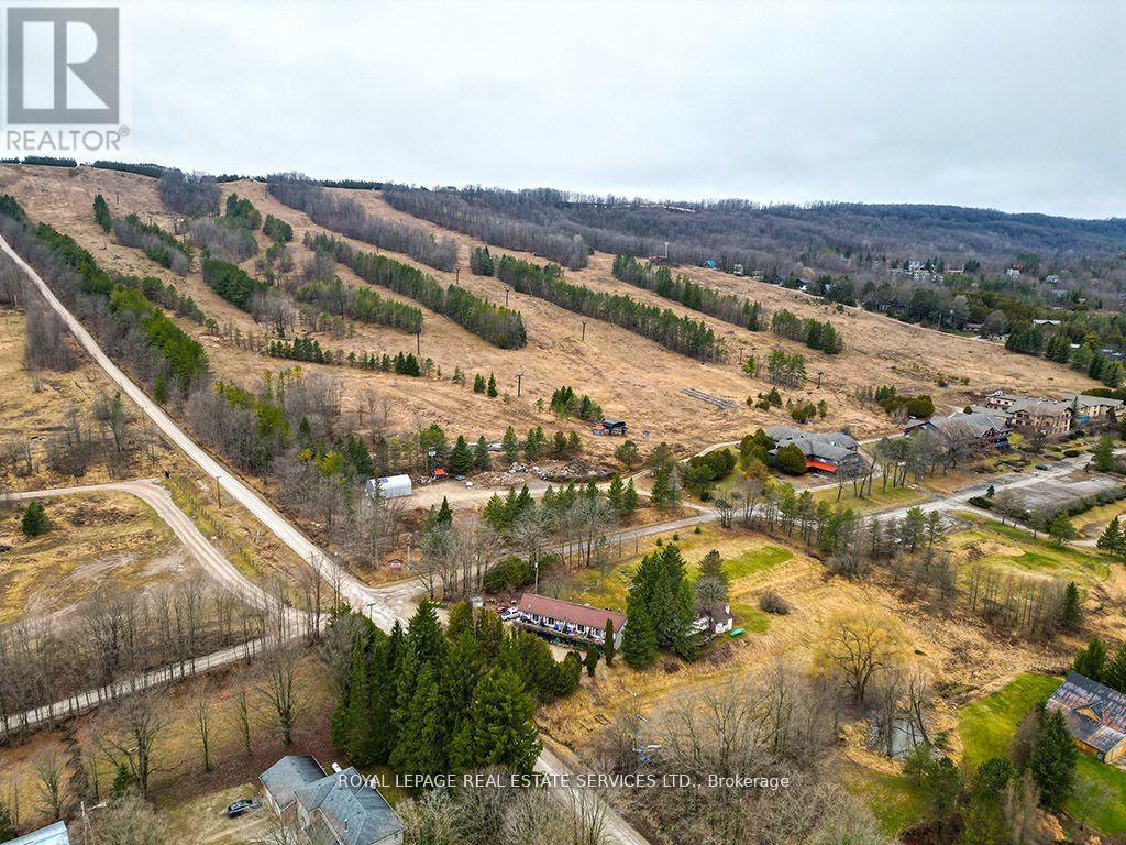 












3 - 566237 SIDEROAD 7A

,
Grey Highlands,




Ontario
N0C1G0


