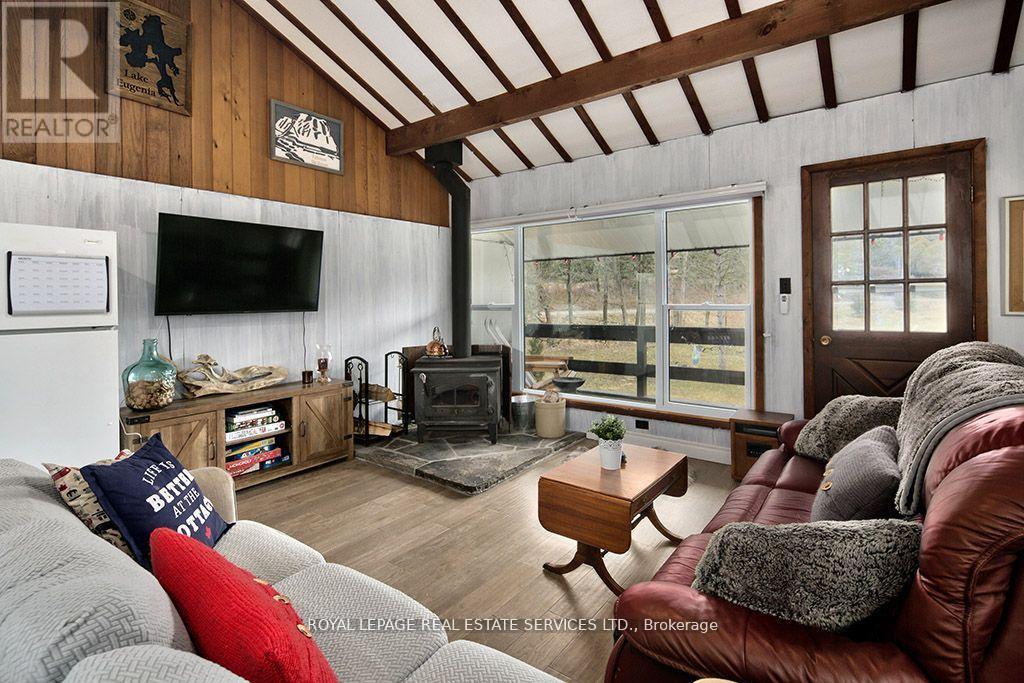 












3 - 566237 SIDEROAD 7A

,
Grey Highlands,




Ontario
N0C1G0

