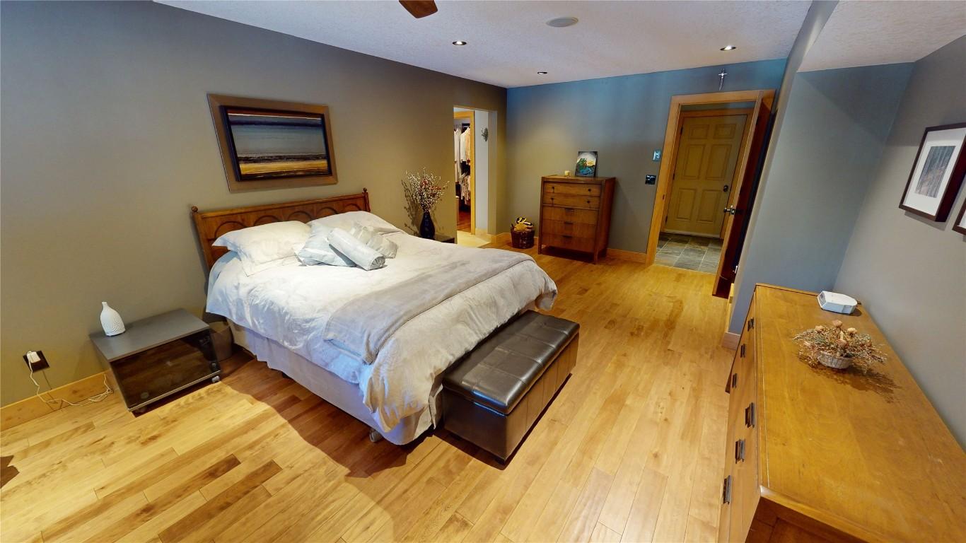 









184


River

Drive,
Cranbrook,




BC
V1C 0C6

