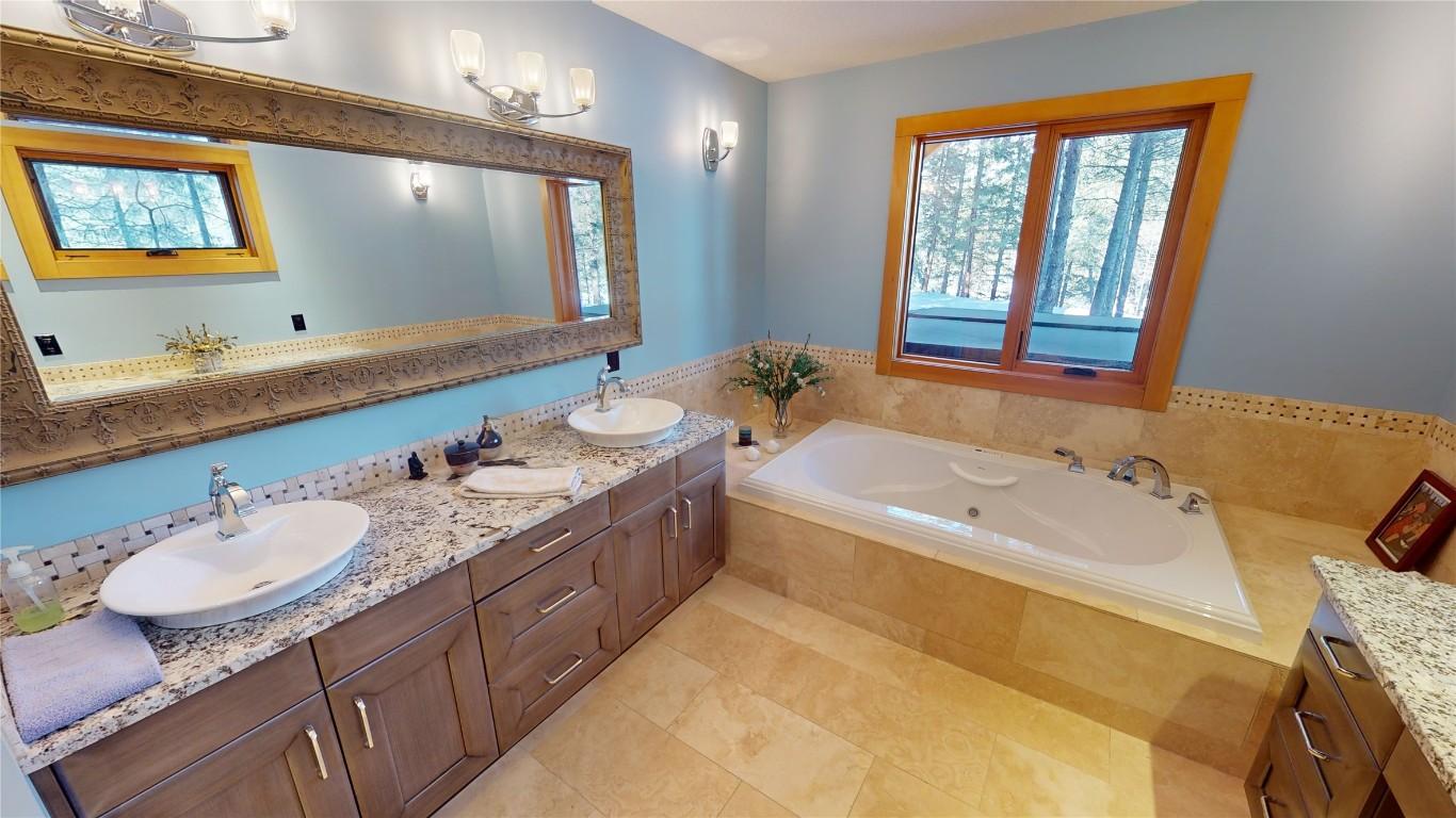 









184


River

Drive,
Cranbrook,




BC
V1C 0C6

