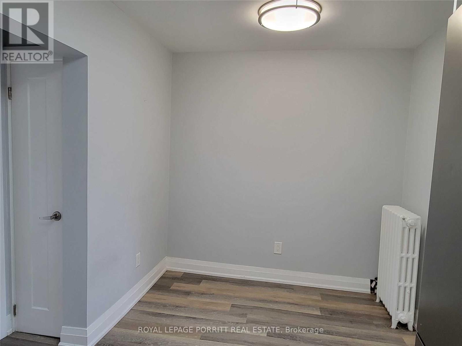 












#3 - 3465 LAKE SHORE BOULEVARD W

,
Toronto,




Ontario
M8W1N2

