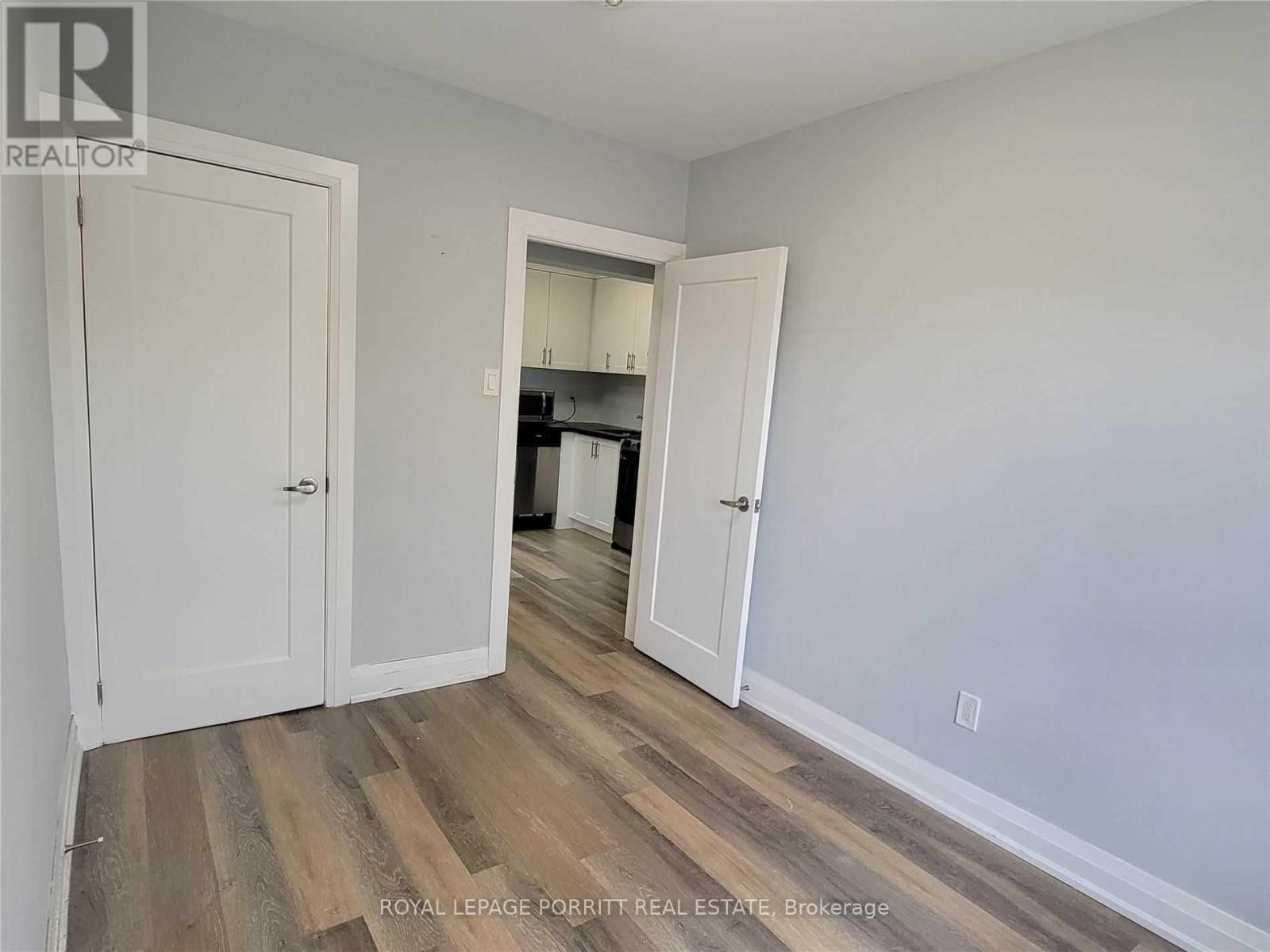 












#3 - 3465 LAKE SHORE BOULEVARD W

,
Toronto,




Ontario
M8W1N2

