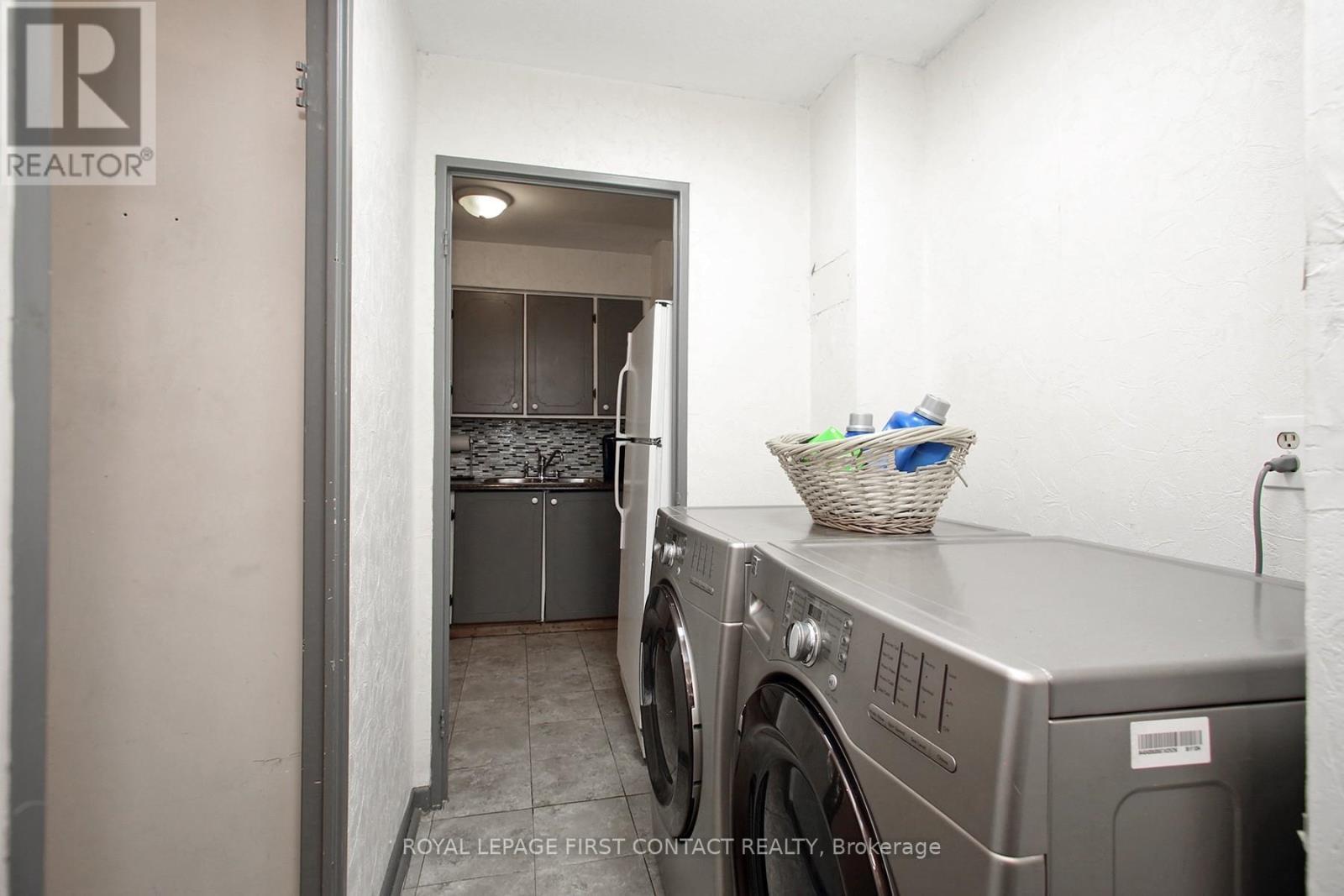 












102 - 1 ROYAL ORCHARD BOULEVARD

,
Markham,




Ontario
L3T3C2

