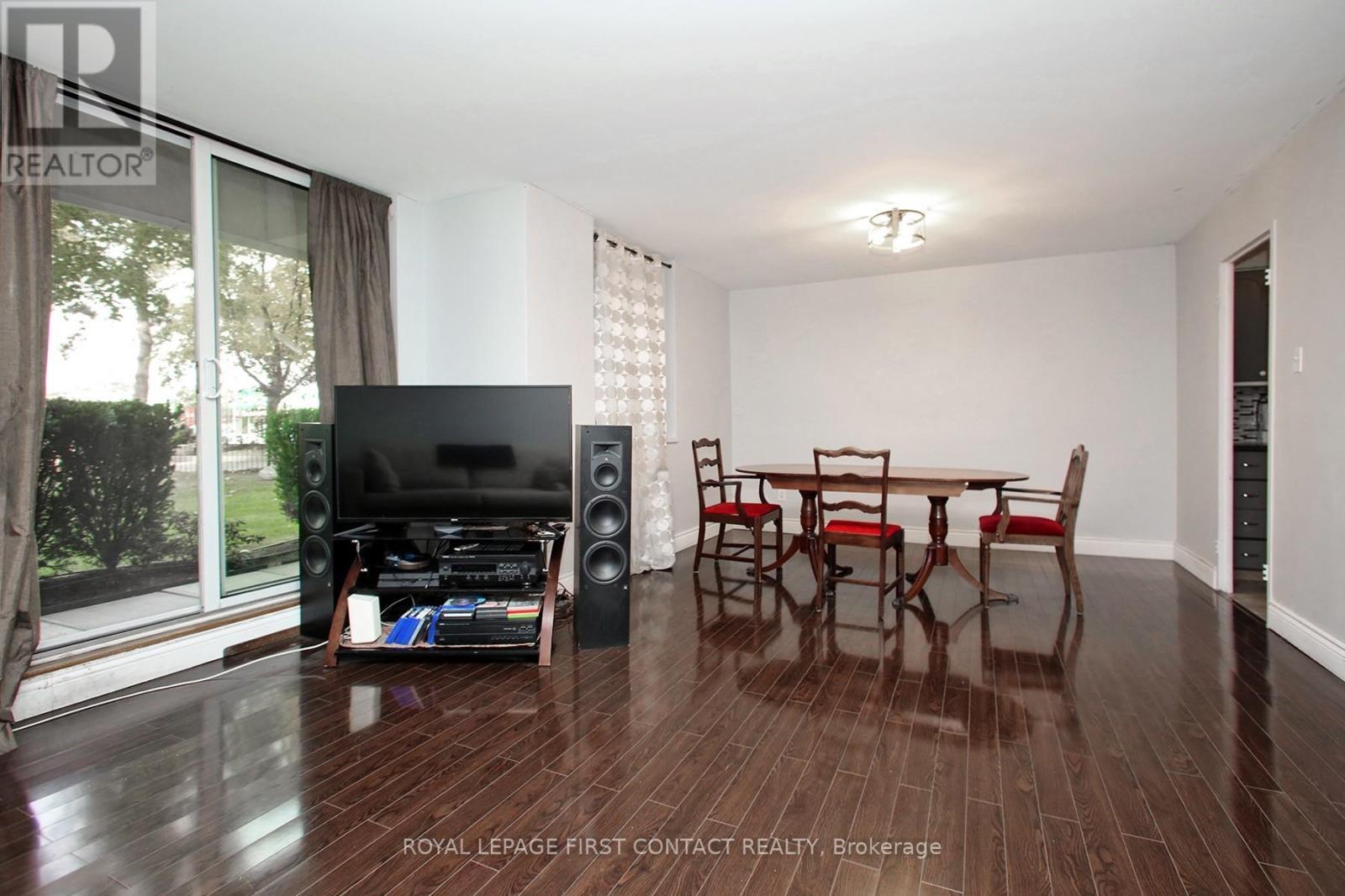 












102 - 1 ROYAL ORCHARD BOULEVARD

,
Markham,




Ontario
L3T3C2

