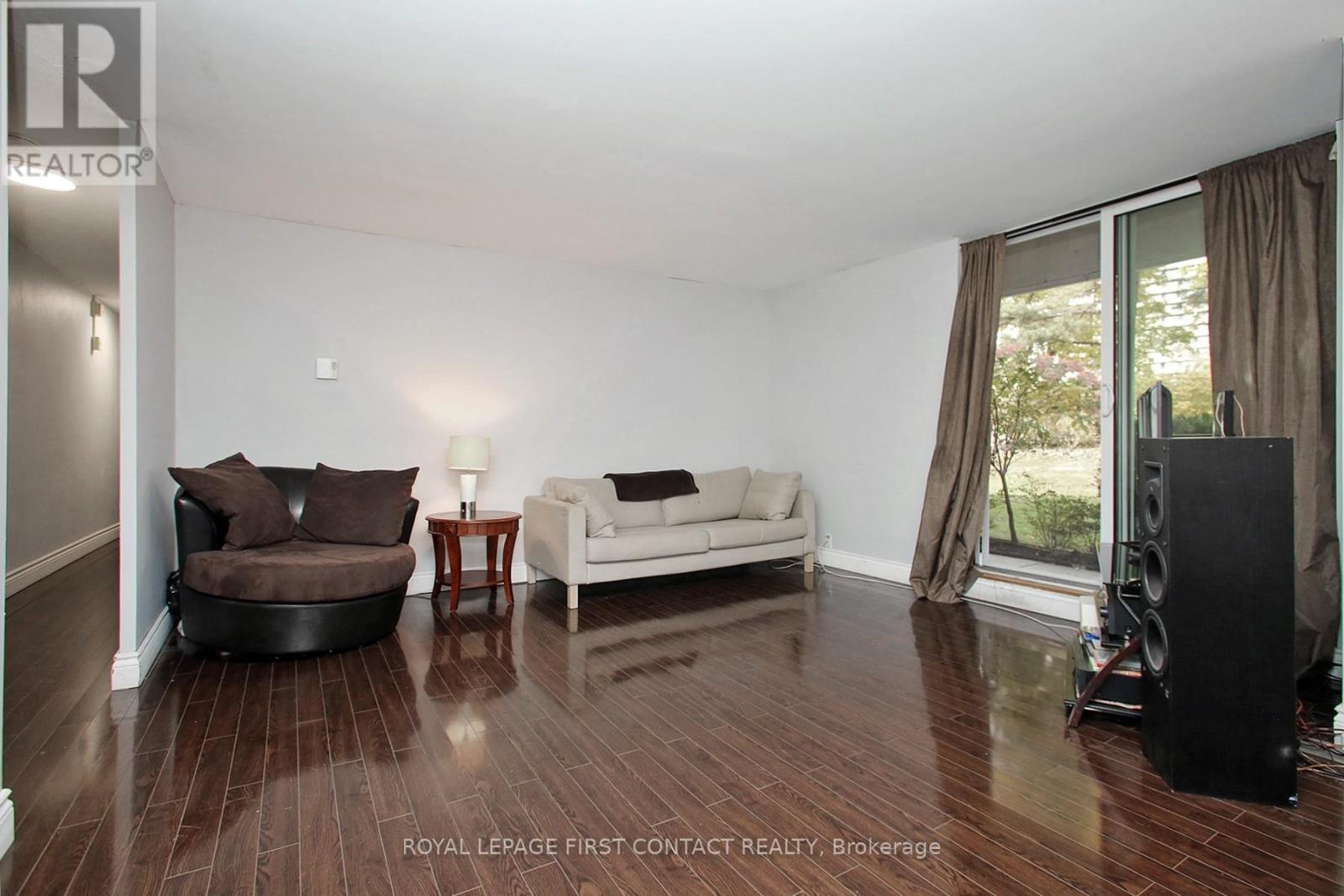 












102 - 1 ROYAL ORCHARD BOULEVARD

,
Markham,




Ontario
L3T3C2

