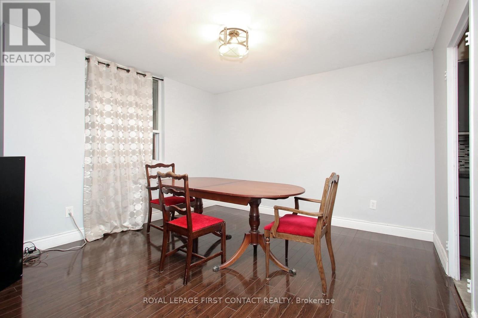 












102 - 1 ROYAL ORCHARD BOULEVARD

,
Markham,




Ontario
L3T3C2

