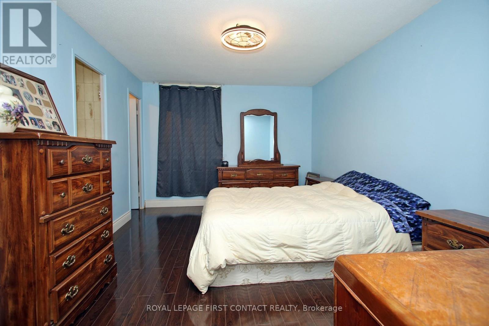 












102 - 1 ROYAL ORCHARD BOULEVARD

,
Markham,




Ontario
L3T3C2

