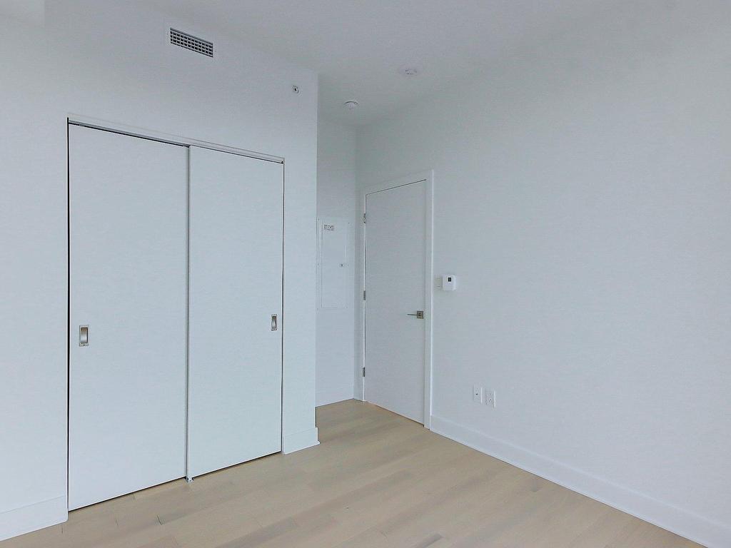 









200


Rue Marie-Charles-Le Moyne

, 424,
Longueuil (Le Vieux-Longueuil),




QC
J4K8C2

