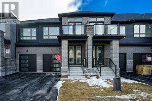 












11 MACE AVENUE

,
Richmond Hill,




Ontario
L4E1K8

