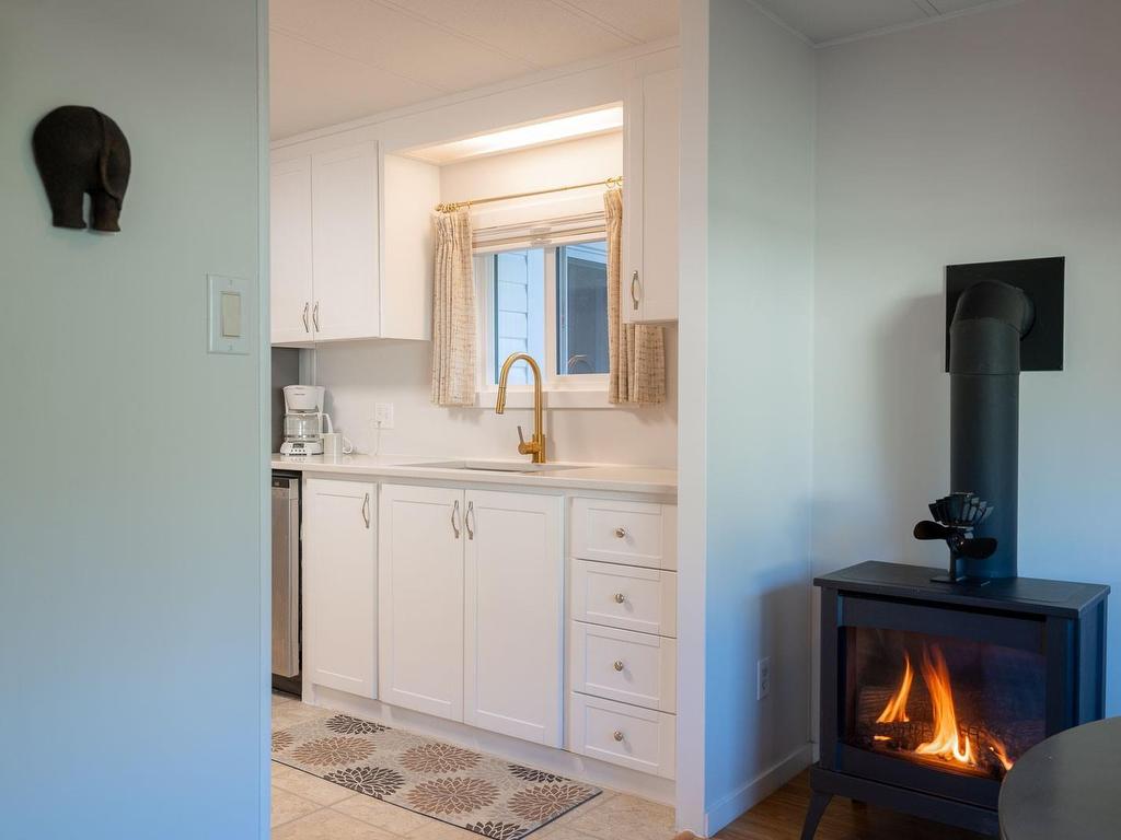









5150


Christie

Rd, 27,
Ladysmith,




BC
V9G 1J2

