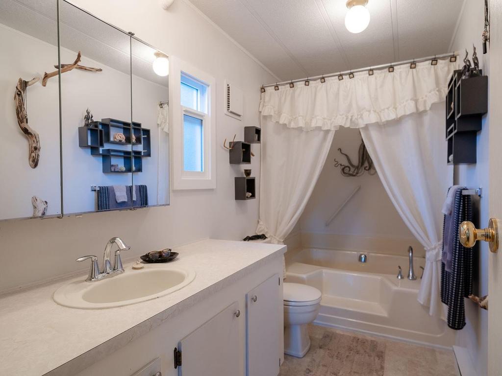 









5150


Christie

Rd, 27,
Ladysmith,




BC
V9G 1J2

