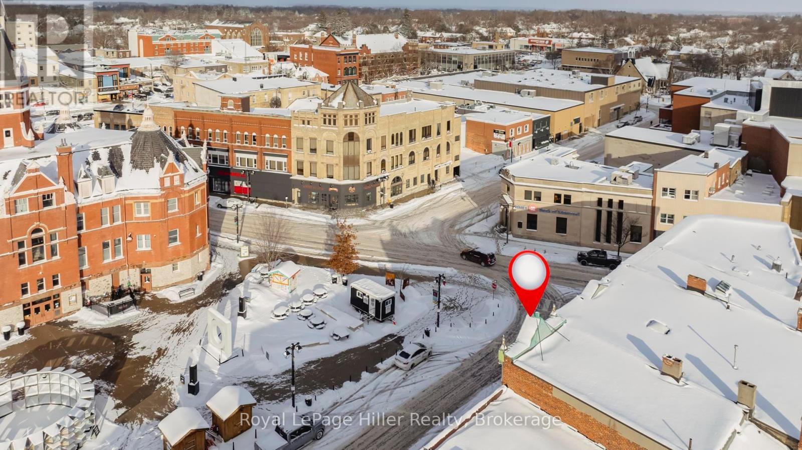 












21 MARKET PLACE

,
Stratford,




Ontario
N5A1A4

