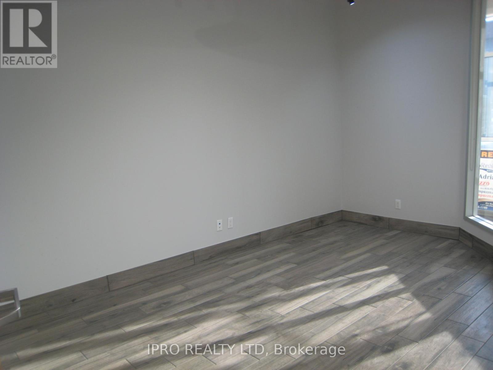 












6 - 217 SPEERS ROAD

,
Oakville,




Ontario
L6K0J3

