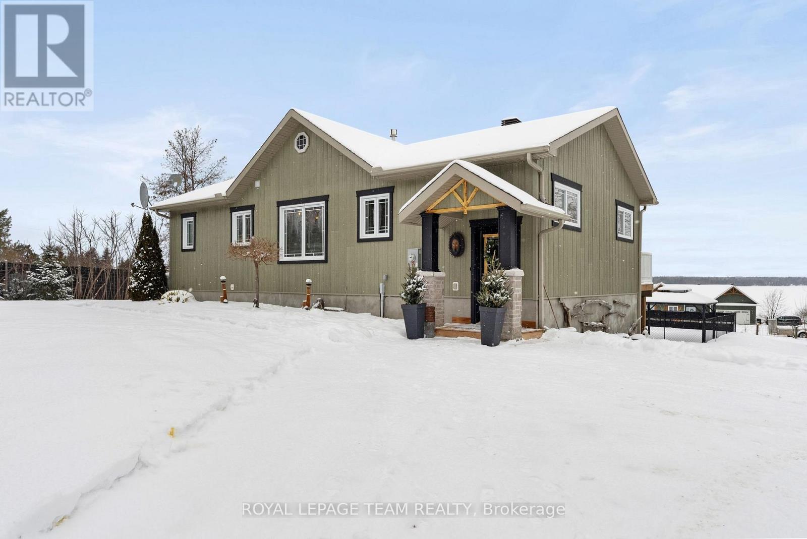 












4372 RIVER ROAD

,
Horton,




Ontario
K7V3Z8

