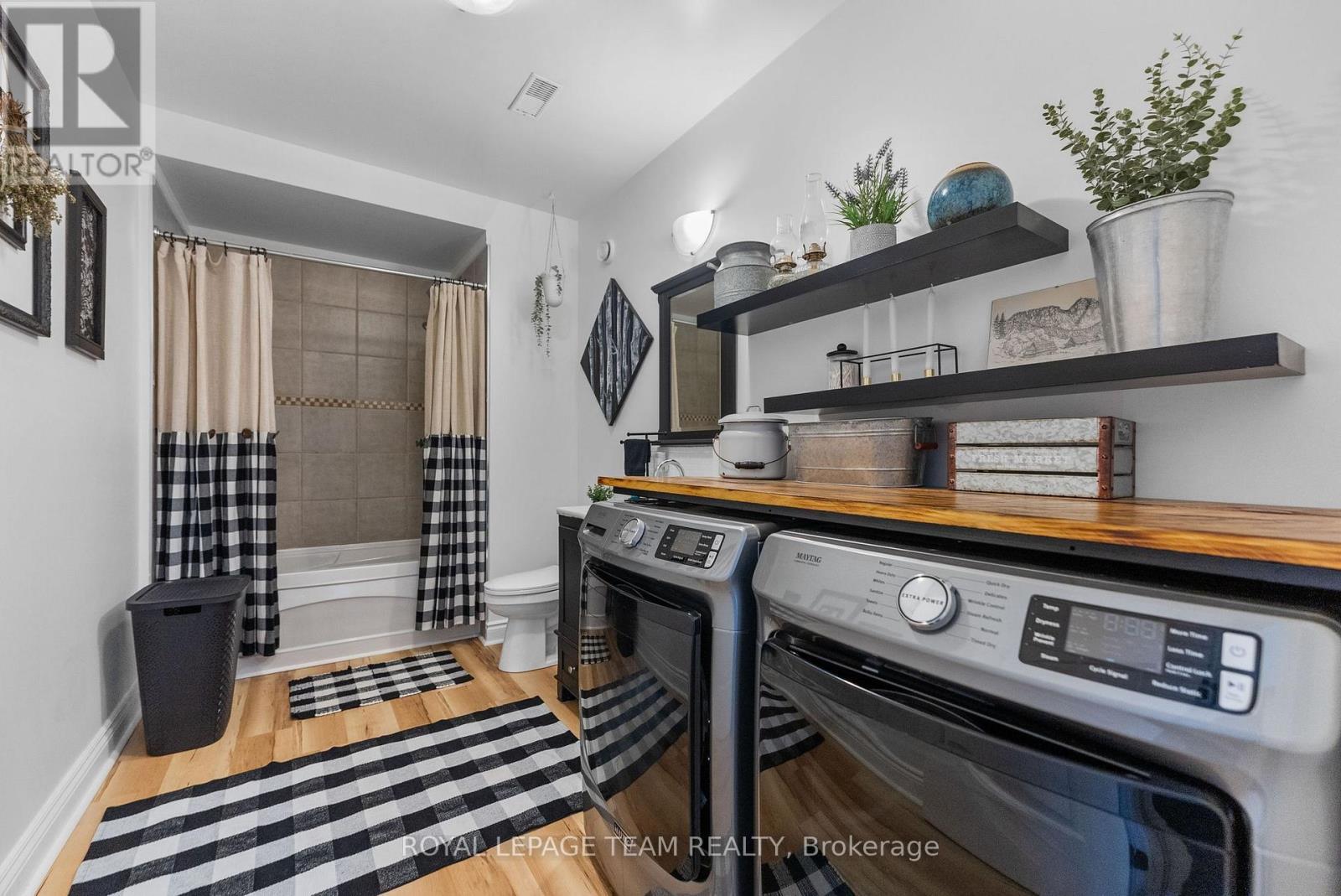 












4372 RIVER ROAD

,
Horton,




Ontario
K7V3Z8

