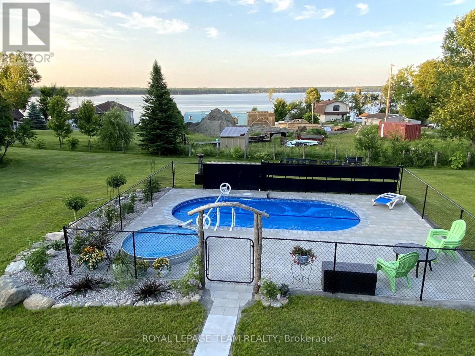 












4372 RIVER ROAD

,
Horton,




Ontario
K7V3Z8

