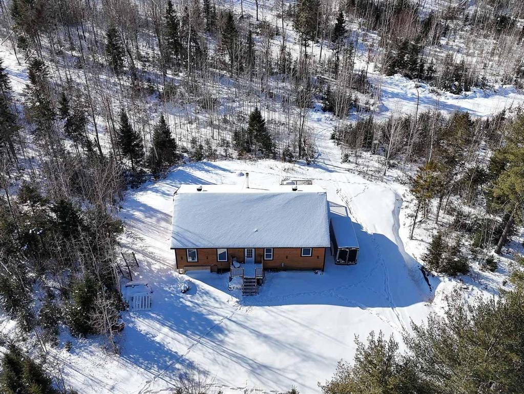 









971


Ch. Doucet

,
Trois-Rives,




QC
G0X2C0

