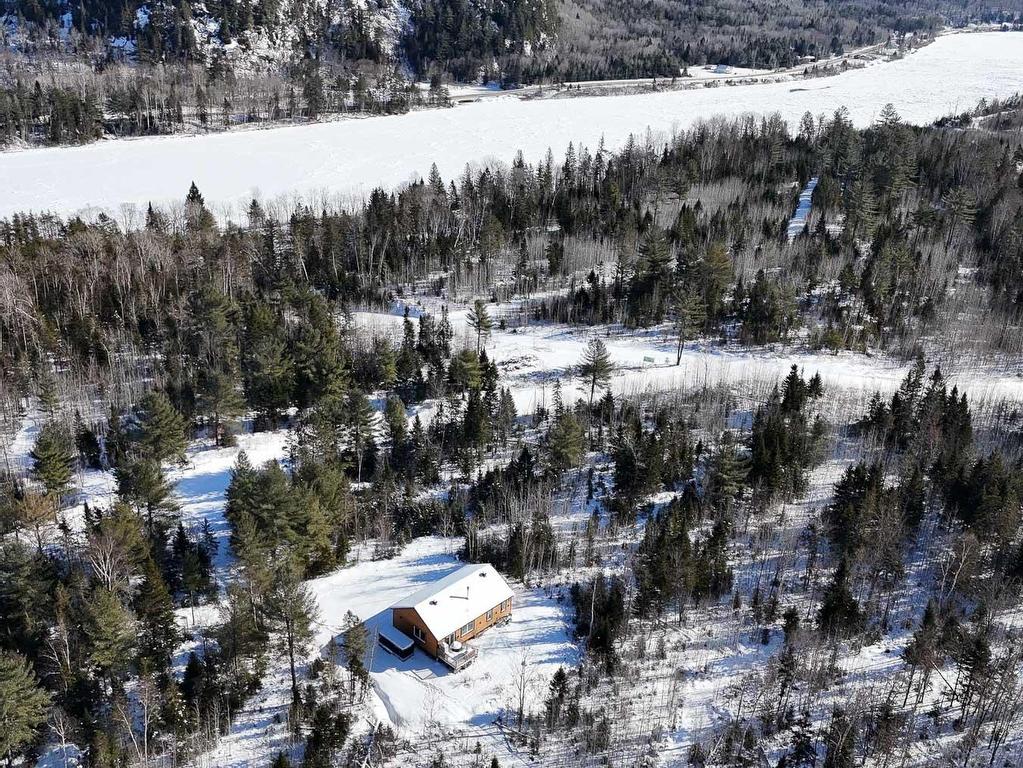 









971


Ch. Doucet

,
Trois-Rives,




QC
G0X2C0

